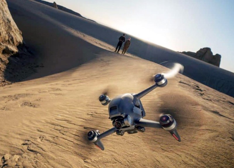 El dron DJI FPV vuela a 140 kilómetros por hora