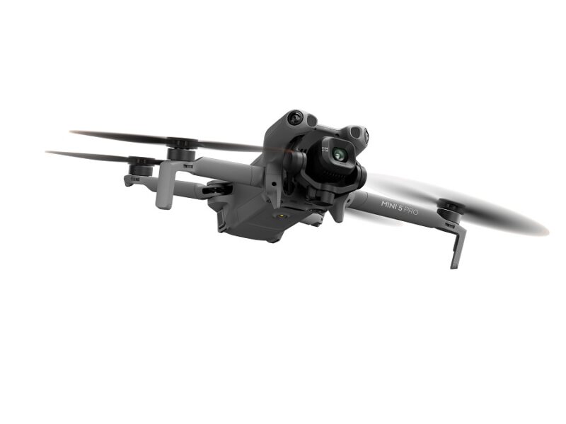DJI Mini 5 PRO perspectiva inferior DJI Mini 5 PRO